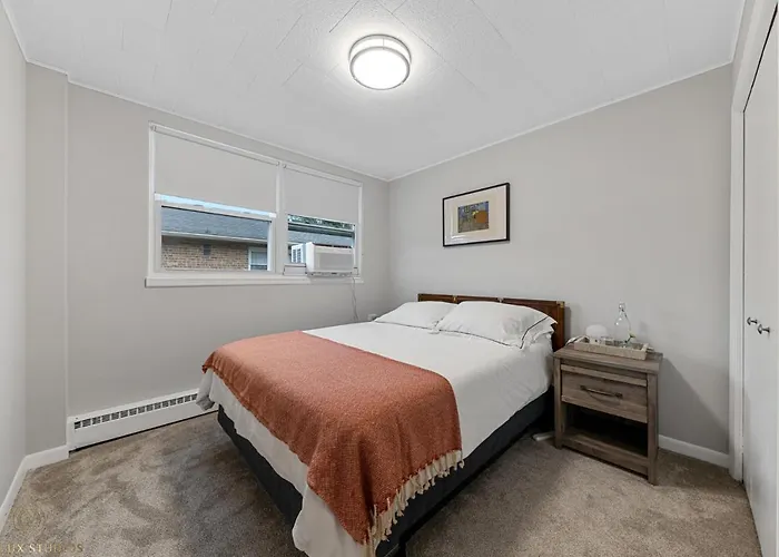 Northside Famlynest Lincoln Sq 4br 2ba 2p Rare Find Chicago