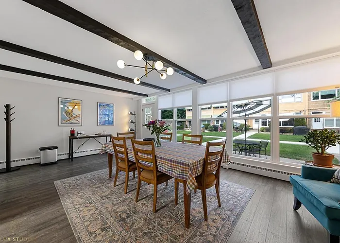 Northside Famlynest Lincoln Sq 4br 2ba 2p Rare Find Ferienhaus