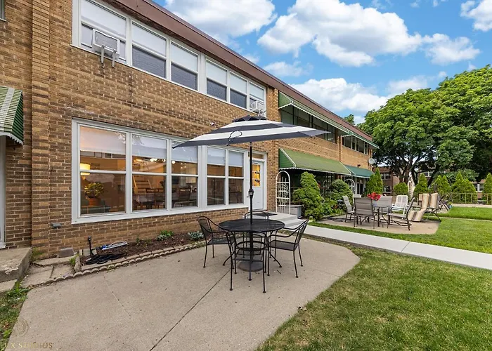 Northside Famlynest Lincoln Sq 4br 2ba 2p Rare Find *