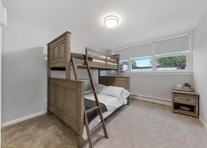 Ferienhaus Northside Famlynest Lincoln Sq 4br 2ba 2p Rare Find
