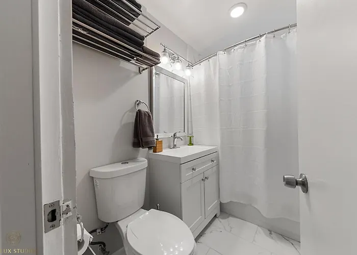 Ferienhaus Northside Famlynest Lincoln Sq 4br 2ba 2p Rare Find