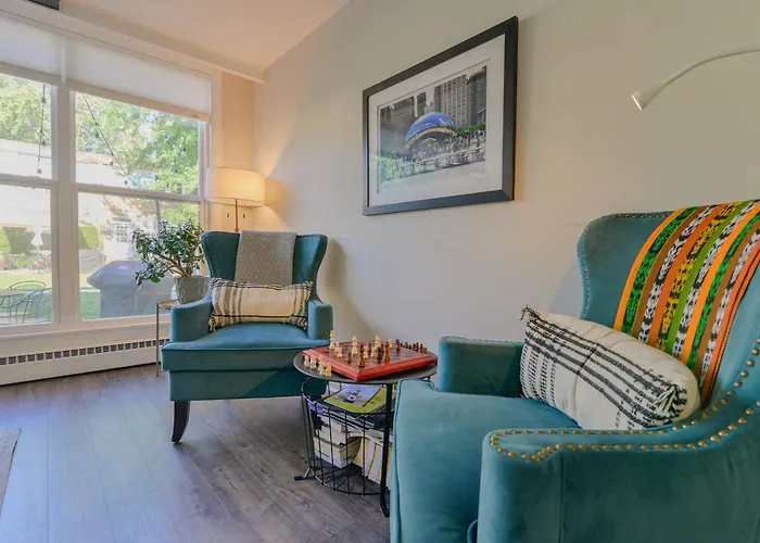 Northside Famlynest Lincoln Sq 4br 2ba 2p Rare Find Ferienhaus